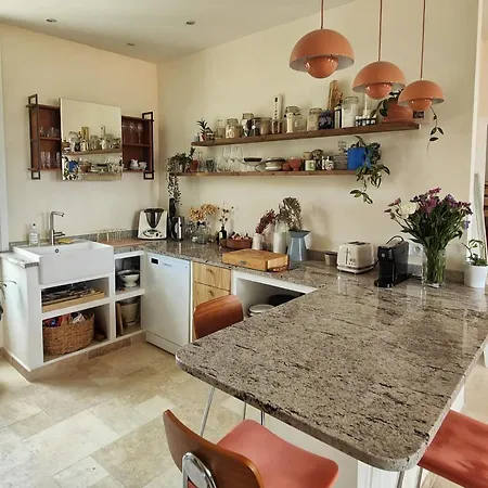 Bright Cocoon Close To The Riquier District * 尼斯